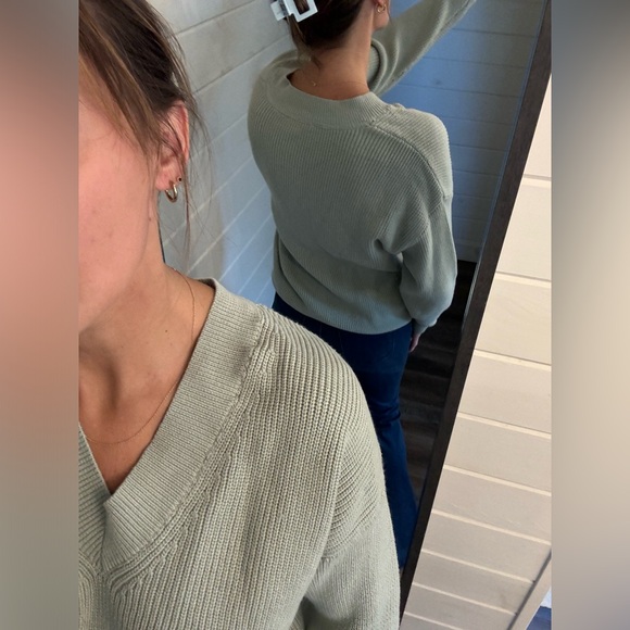 RD Style Relaxed V-Neck Sweater Knit Light Sage Green - Picture 3 of 6